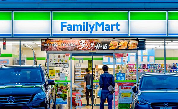 画像30:【コンビニエンスストア】ファミリーマート 新今宮駅北店まで323ｍ