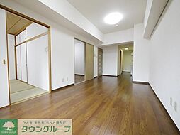 ストークマンション 303 3階2LDKのリビング/ダイニング