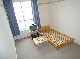 レオパレスラビドールI 204 2階1Kのリビング/ダイニング