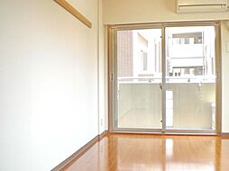 メゾンルミエール 105 1階1Kのリビング/ダイニング