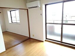 居間