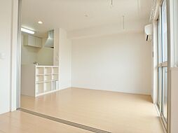 ピーノ・ヴィオラ 住居 2階1LDKのリビング/ダイニング