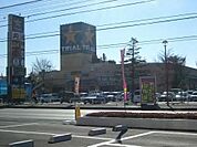 スーパーセンタートライアル間々田店 1378m
