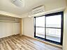 室内：洋室6帖♪大きなクローゼット完備でお部屋がすっきり片付きそうです！
