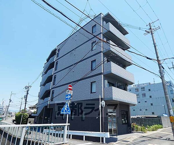 画像2:竹田駅近くの綺麗なマンションです。