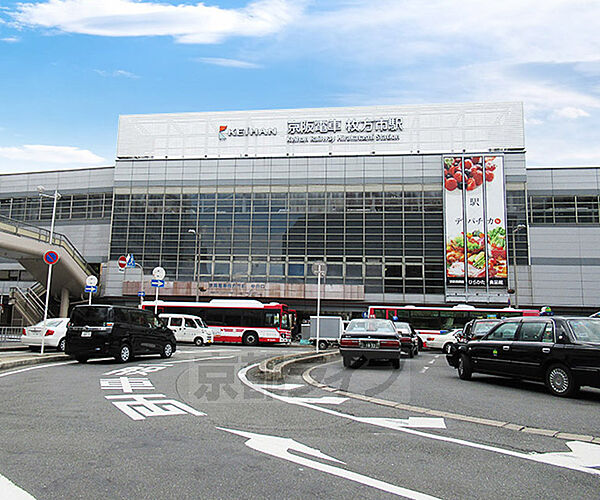 画像7:枚方市駅まで1800m