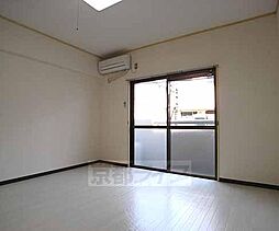 アーバンギア121 2階1Kのリビング/ダイニング