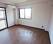 換気のいいお部屋です