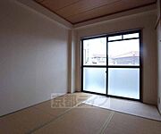 東向きの和室です。