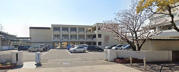 画像22:【中学校】徳島市立加茂名中学校まで824ｍ