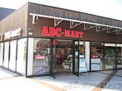 ABC　MART吹田グリーンプレイス店 徒歩11分。 810m