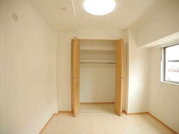 Ｆ　ｆｌａｔ　ＤＥＪＩＭＡ