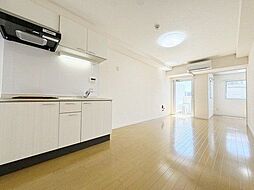 ファーストステージ思案橋 10階1LDKのリビング/ダイニング