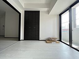 ※新築時（建築中）の写真です
