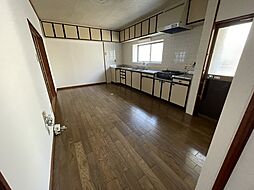 山本貸家 1階5SLDKのリビング/ダイニング