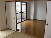 写真は別室のものになります。