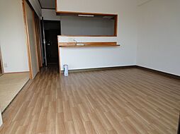 ルミエール柳ヶ丘 202 2階3LDKのリビング/ダイニング