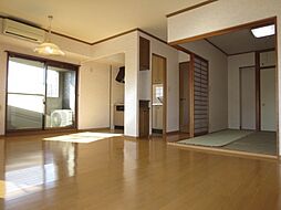 シーブリーズ東原壱番館 801 8階3LDKのリビング/ダイニング