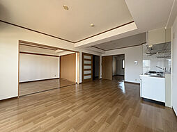 ヤスダビル7 602 6階2LDKのリビング/ダイニング