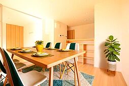 ファミールY 101 1階2LDKのリビング/ダイニング