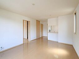 ハピネス参番館 101 1階1LDKのリビング/ダイニング