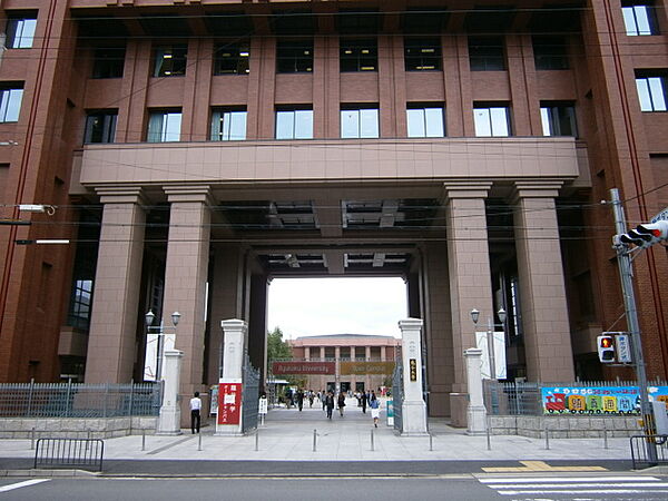 画像21:私立龍谷大学（322m）