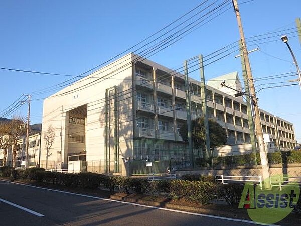 画像28:神戸市立鷹匠中学校 403m