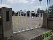 神戸市立御影小学校 510m