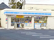 コンビニ「ローソン海老名本郷店まで750ｍ」