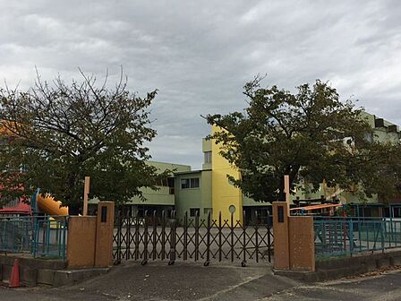 たんぽぽ幼稚園まで 1500m 徒歩約19分●英才研究所の指導で全園児に対して、知能の開発を図っています。【保育期間】9:00~17:00