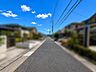外観：東側前面道路