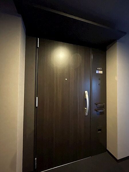 玄関を拡大表示