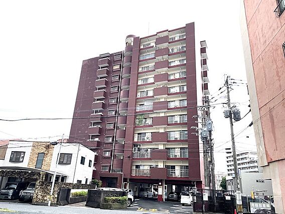 閑静な住宅街に...
