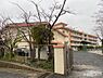 周辺：北九州市立企救丘小学校（831m）