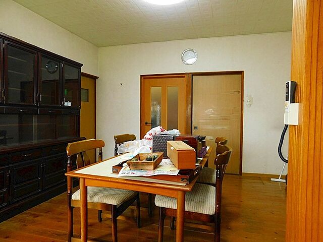 リビング/ダイニング 京都郡苅田町尾倉3丁目3-5