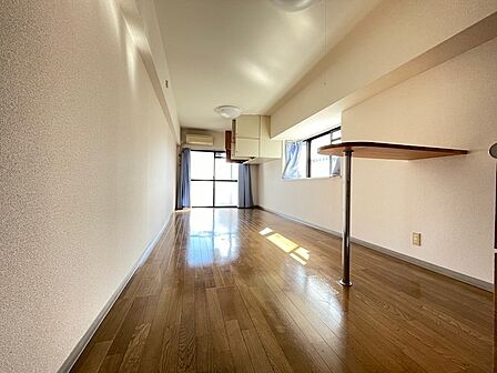 1,000m圏内に病院やコンビニ、スーパー、銀行などがあり充実した環境です!