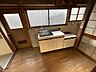 キッチン：木造平屋建のキッチンです☆勝手口付きです
