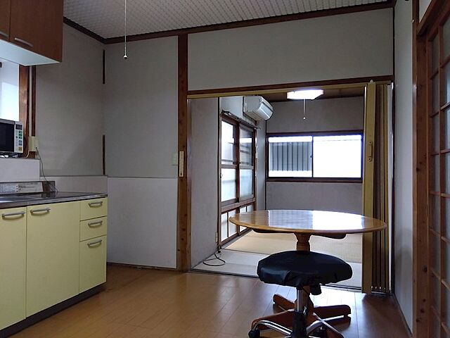 リビング/ダイニング 京都郡苅田町大字尾倉3624-2