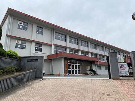 北九州市立篠崎中学校(1522m)