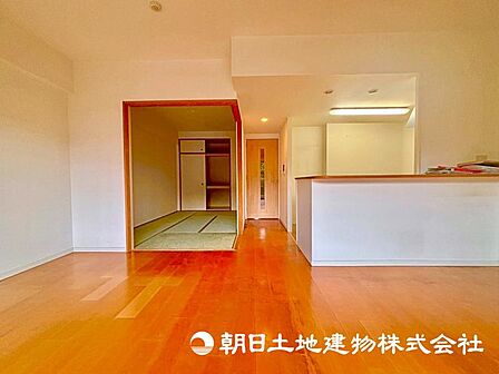 家族はもちろんご友人たちもリラックスできる風通しの良い住宅です。