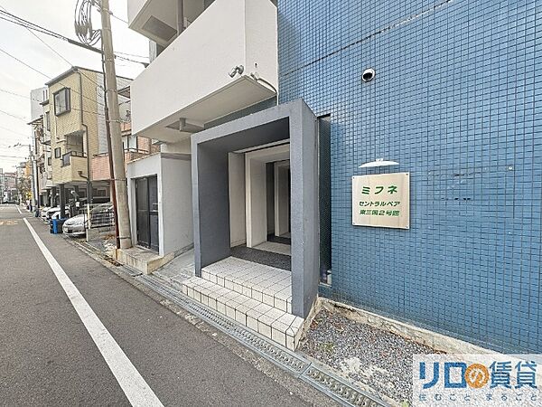 建物エントランス