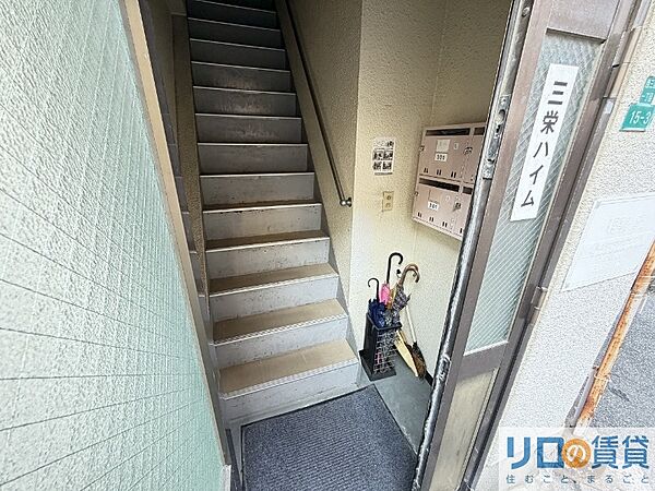 建物エントランス