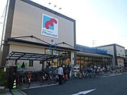 万代平野流町店 625m