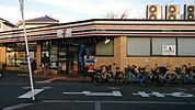 セブンイレブン大阪桃谷3丁目店 500m