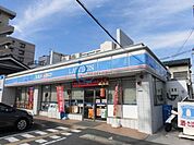 ローソン背戸口四丁目店 70m