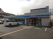 ローソン生野舎利寺店 891m