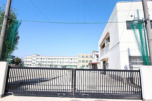 画像28:昭和橋中学校 1520m