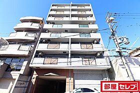 La　Casa　Alba  ｜ 愛知県名古屋市中区千代田5丁目14-9（賃貸マンション1LDK・7階・61.80㎡） その1