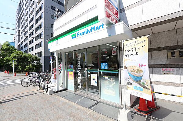 画像30:ファミリーマート名古屋栄一丁目店 32m