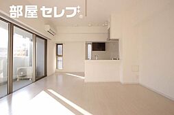 ファーストレジデンス栄 7階1LDKのリビング/ダイニング